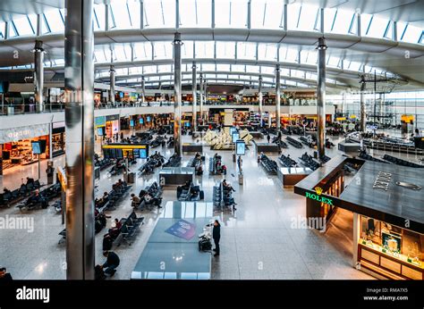 terminal 3 heathrow shops